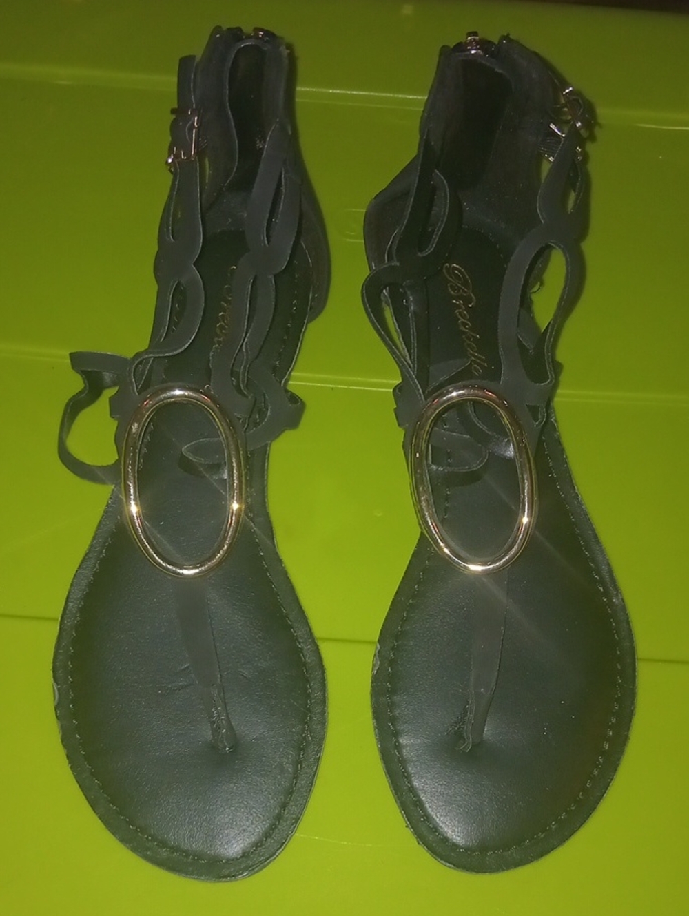 Breckelle's Black Women’s Thong Sandals with Gold Accent